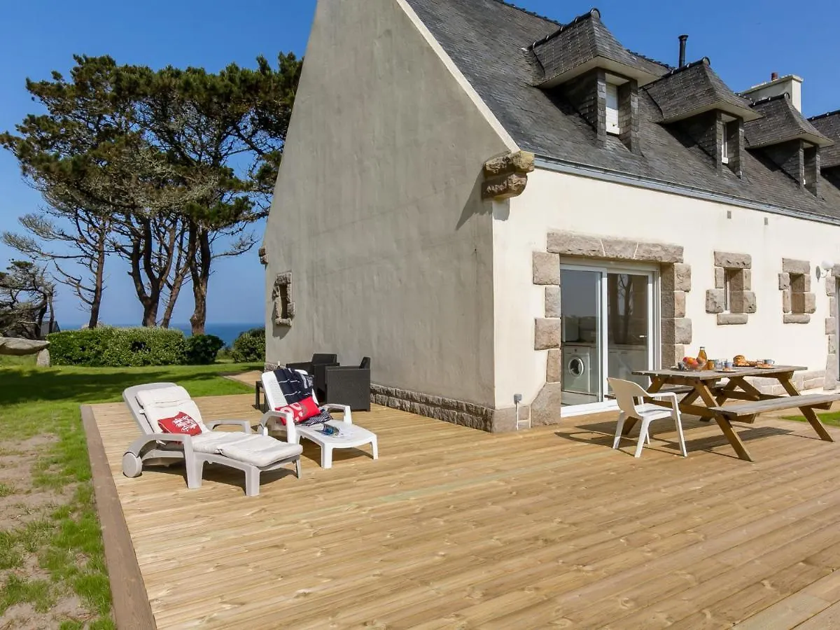 Holiday Home Saint Gonvel - Ldz103 By Interhome Landunvez Francia