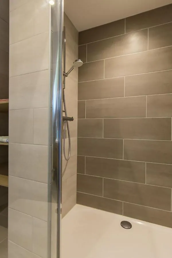 Holiday Home Saint Gonvel - Ldz103 By Interhome Landunvez