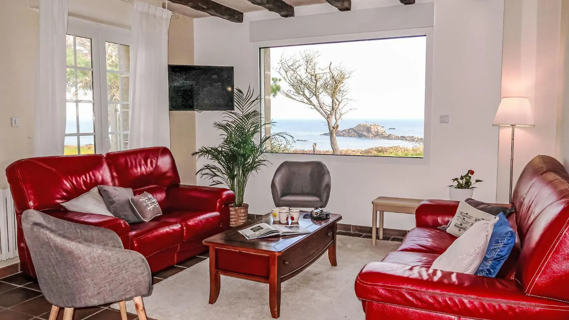 Holiday Home Saint Gonvel - Ldz103 By Interhome Landunvez